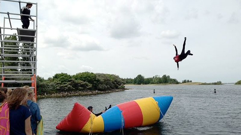 Bekijk Water activiteiten Blobbing