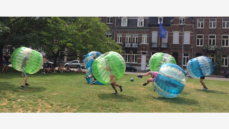 Bekijk verhuur/verkoop Bubbelvoetbal